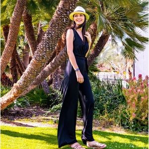 Anatomie Harper black wrinkle free sleeveless wide leg jumpsuit Size L